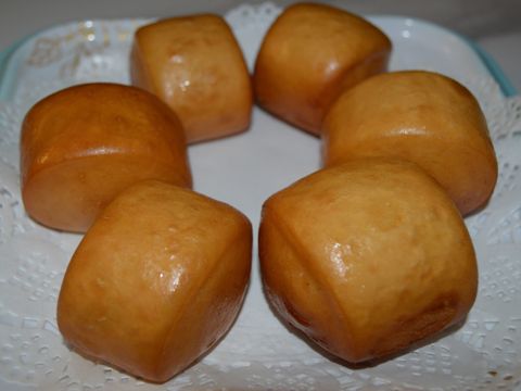 Обжаренные пампушки в масле