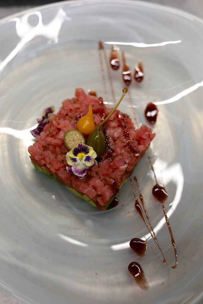 ТАРТАР ИЗ ТУНЦА С АВОКАДО / TARTARE DI TONNO CON AVOCADO